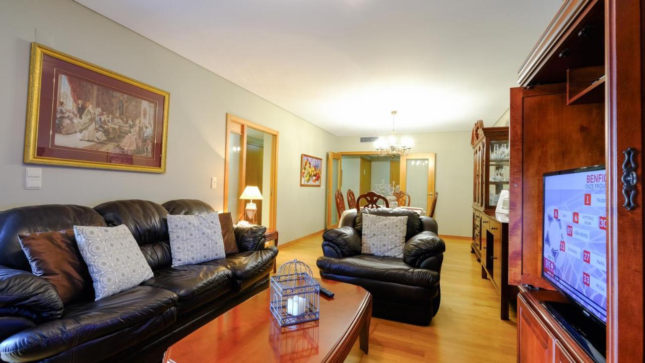 Ellierose Apartment Ponta Delgada  Bagian luar foto